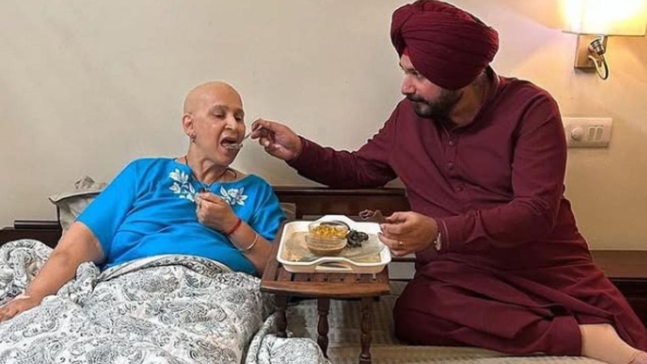 Navjot Singh Sidhu and his wife received notice