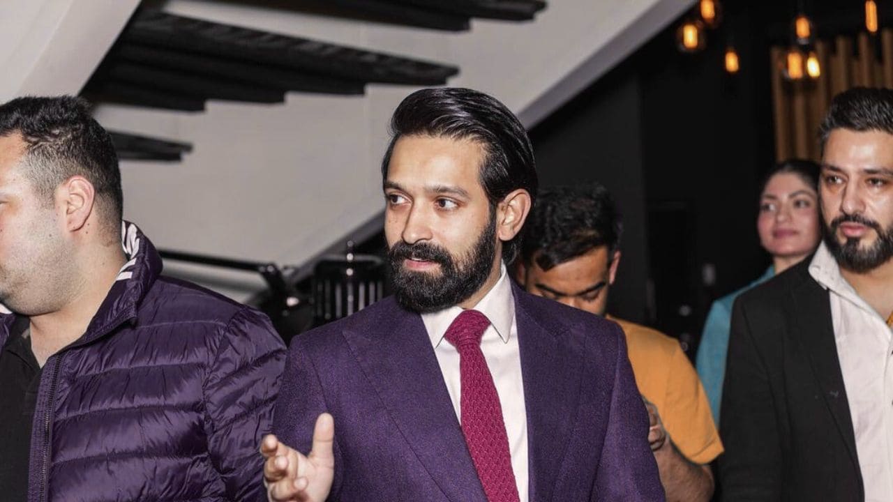 vikrant massey retirement