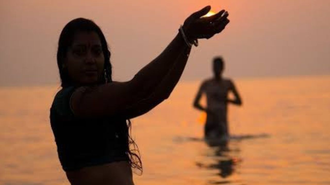 बस ये 4 काम करने हैं महाकुंभ में स्नान के बाद, मिल जाएगी पितृदोष से मुक्ति